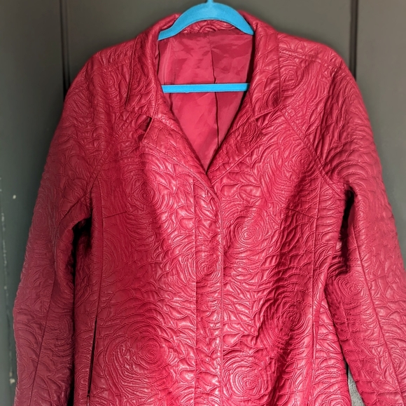 Vintage, M/L Red Pleather Coat - Picture 4 of 6